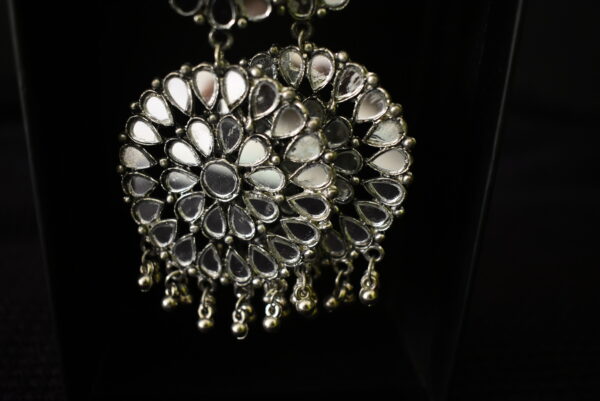 Round Glass Oxidise Earring - Image 2