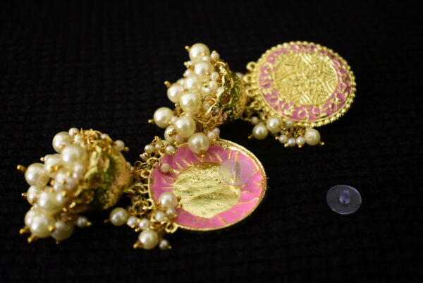 Bead pink alloy Earring - Image 4