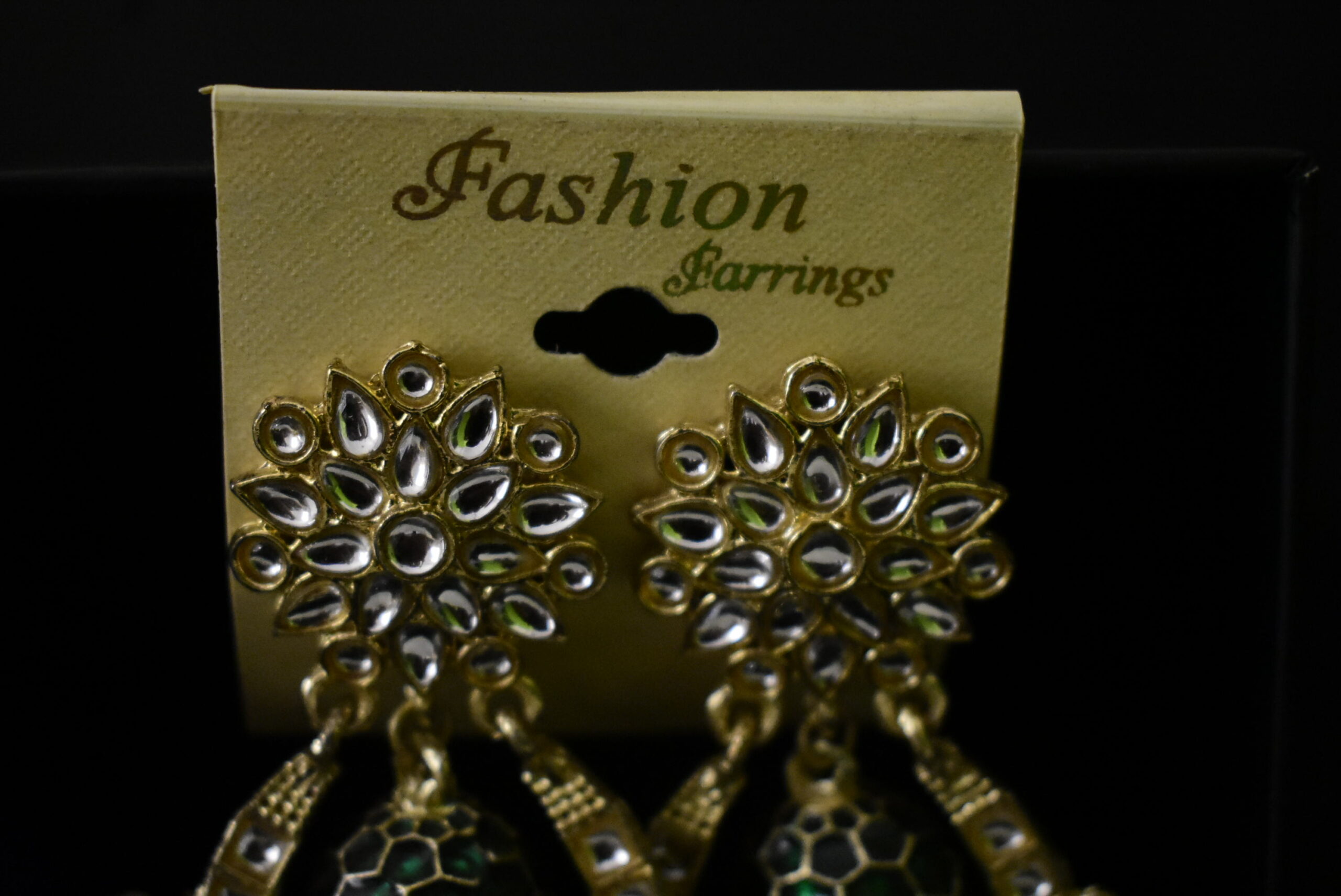 Green Bead alloy Earring - Image 3