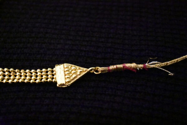 Golden Alloy Jewellery Set - Image 5