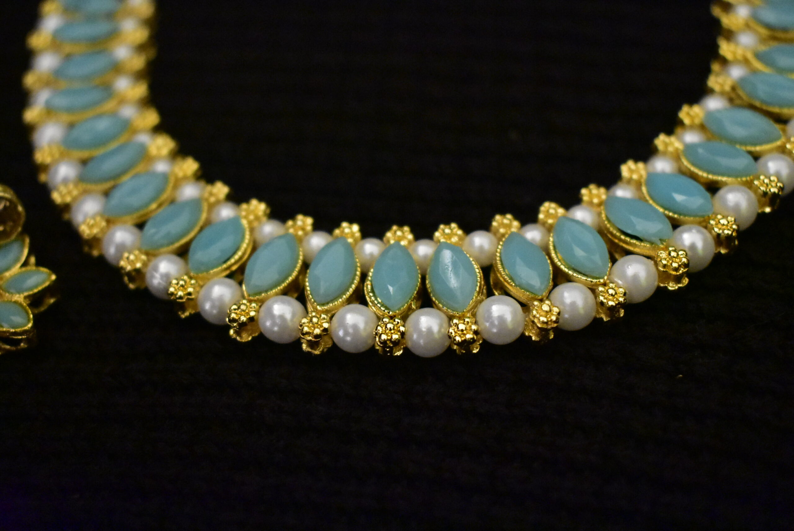 Light Blue Stone Jewellery Set - Image 4